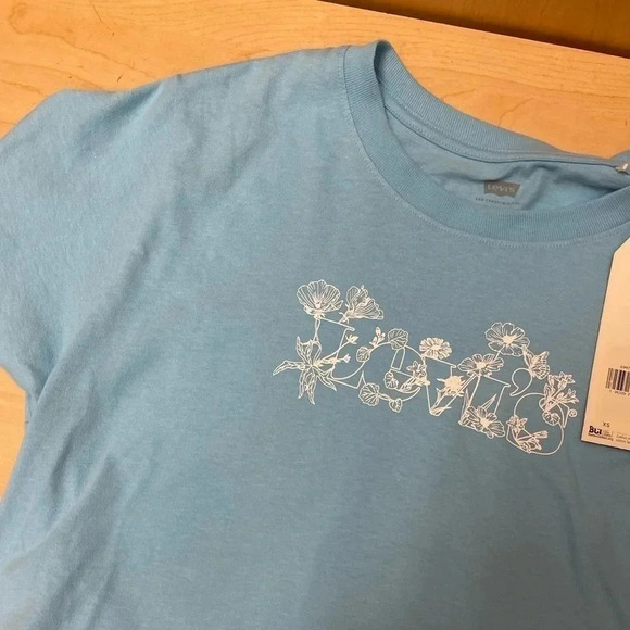 COPY - LEVI’S flower logo blue tshirt basic graphic tshirt - Picture 3 of 5